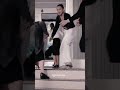 وقوع ازاده ديلان كانت طايره وهي تمسك ازاده تستاهل طياره   