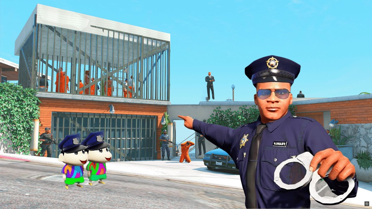 Franklin's House Becomes a POLICE STATION in GTA 5!