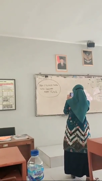 Ketika guru di gombalin pake rumus bikin baper 🥰 #shorts #gombal #tiktok #cantik #viral #fyp
