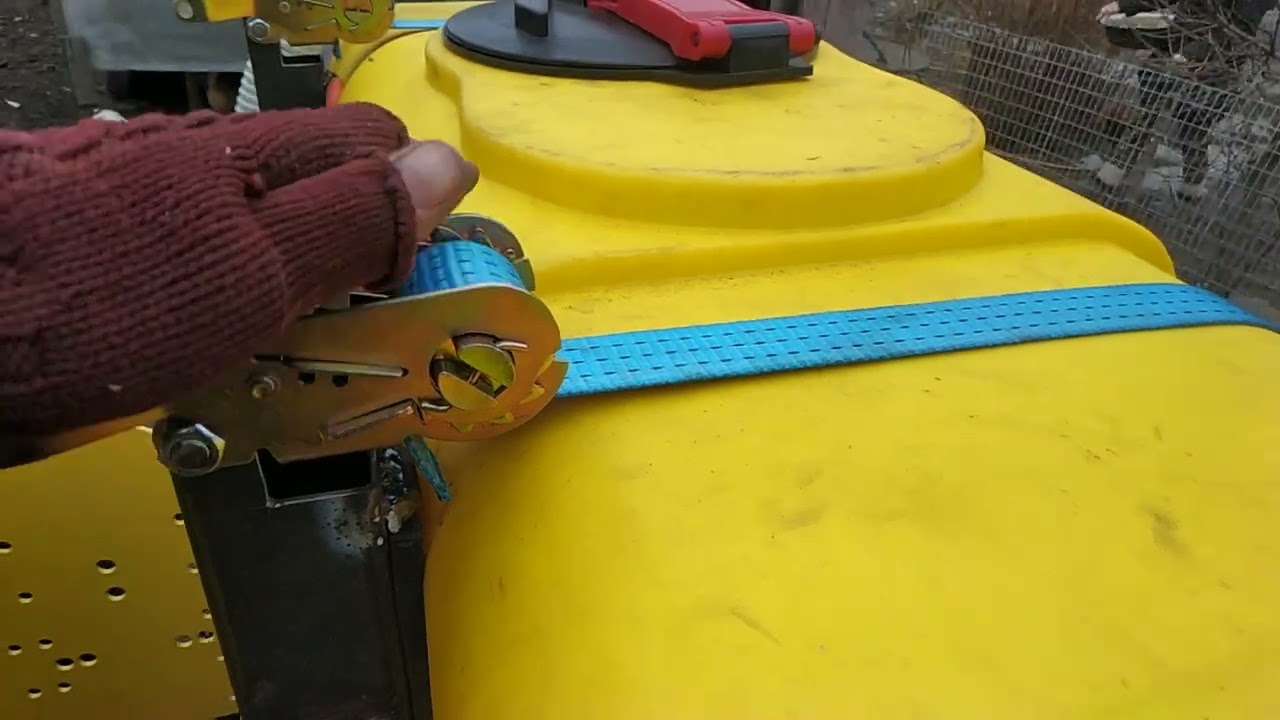 Фронтальна ємність на ЮМЗ під КАС.