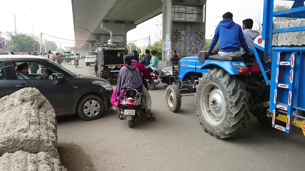 2017.03.10 The Xroads @ Grand Trunk Rd & 100 Feet Rd, Amritsar, Punjab, India - 02