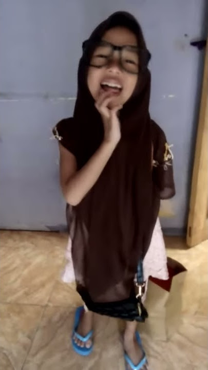 najwa mau jalan jalan hehehe | NIRMALA ZUHRIYYATUN NAJWA