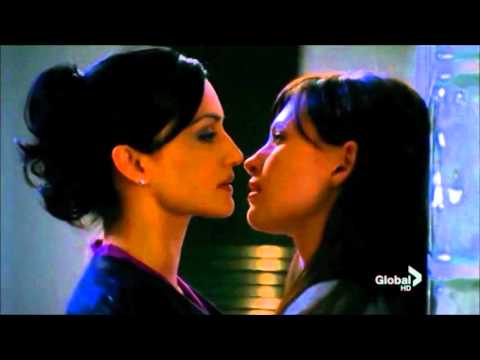 lana and kalinda-seduction