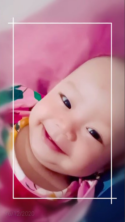 Cila yang lagi pamer gigi