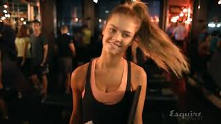 QuickClipsHQ - Lovable Nina Agdal
