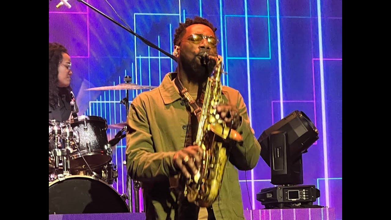 Dallas Jazz Saxophonist Vandell Andrew on Dallas Music NetworkThe Spotlight YouTube