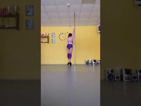 Natalia Lex. Pole exotic. Floor work