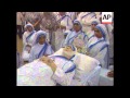 India calcutta mourners flock to home of mother teresa