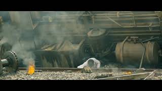 Бездомный спас Суёнг  и Су Ан- Поезд в Пусан (2016) Момент из фильма