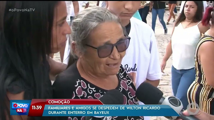 Comoção: familiares e amigos se despedem de Wilton Ricardo durante enterro, em Bayeux - O Povo na TV