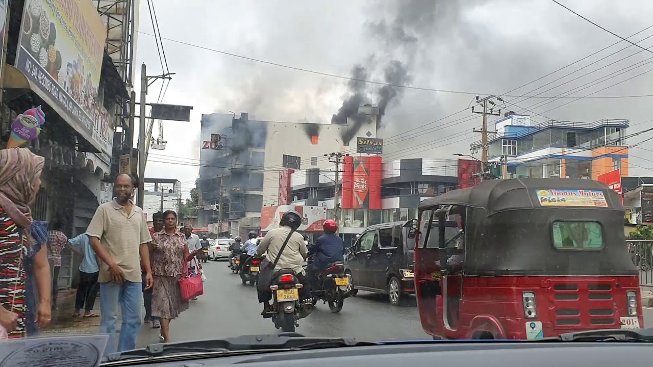 Fire accident in Wattala Clothing Store Zuzi