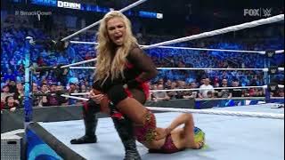 Sasha Watches Shayna Beszler Breaking Naomi's Arm - WWE Smackdown 04/29/2022