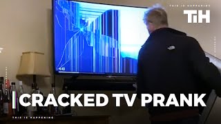 Man Falls for Cracked TV Screen Prank and Sets Up Old Television as Replacement