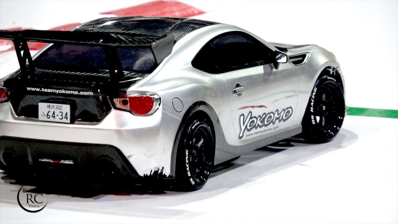 Toyota GT 86 | Silver Yokomo Drifting | تويوتا جي تي - YouTube