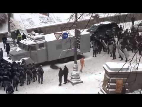 ''ბერკუტის\" მიერ შეურაცხყოფილი ევრომაიდანის აქტივისტი