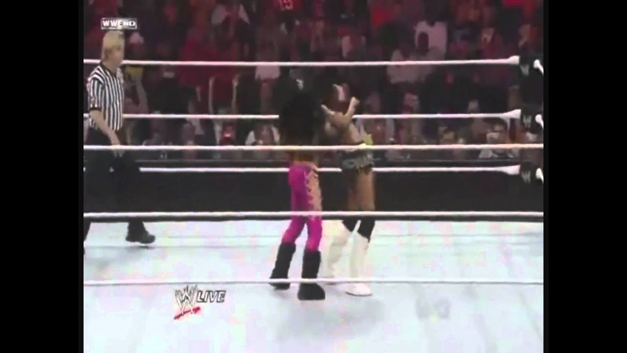 WWE Current Divas FInishers YouTube