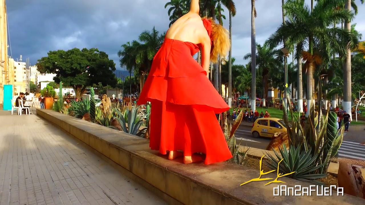 ACTO 7 DANZA AFUERA ALCALDÍA camera iphone 8 plus apk