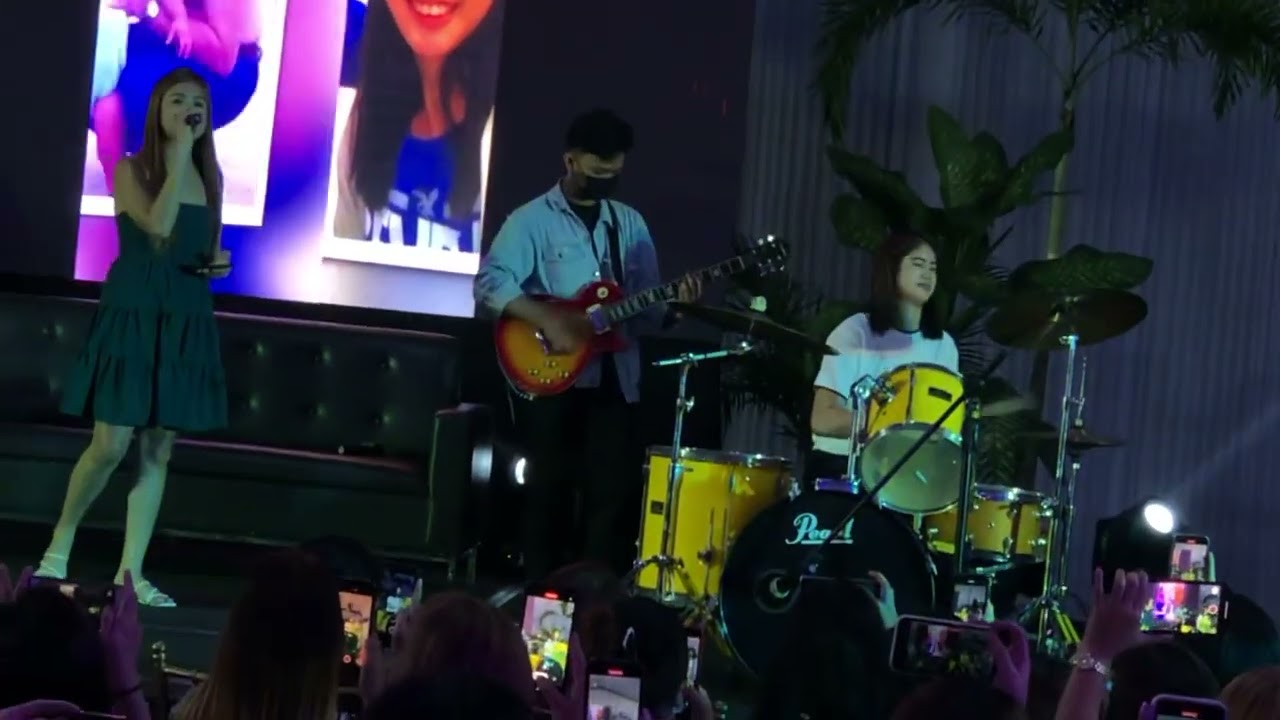 DEANNA WONG ON THE DRUMS - Sway