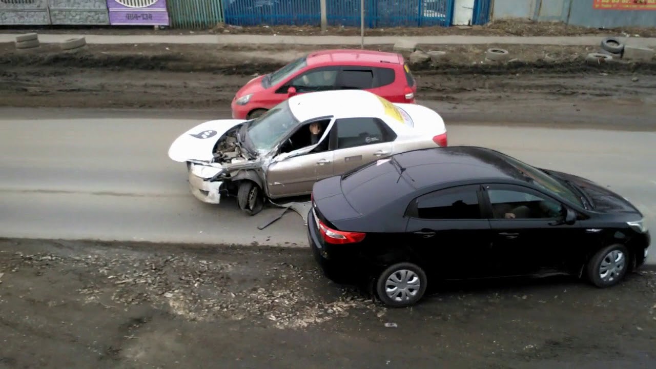 Омск авария infiniti