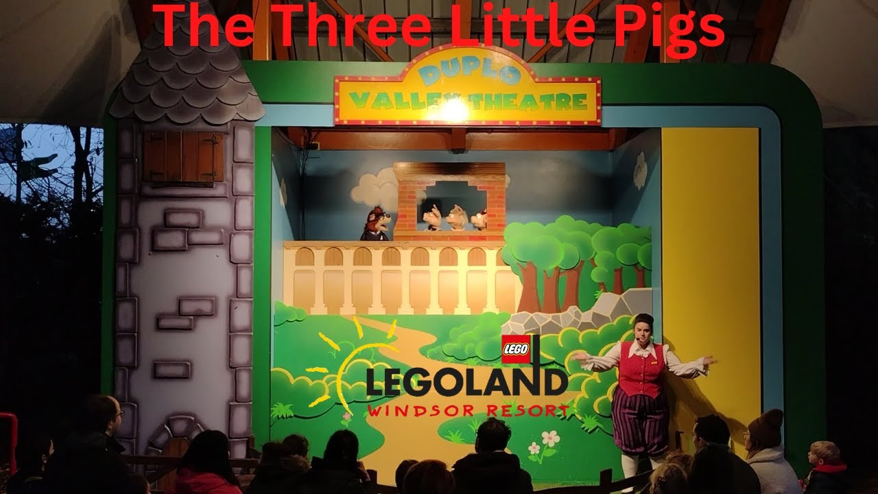 The Three Little Pigs Duplo Valley Theatre Puppet Show October 2022 at Legoland Windsor Resort