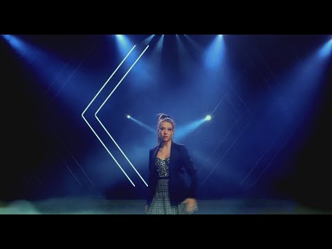 Chloe J - Top 10