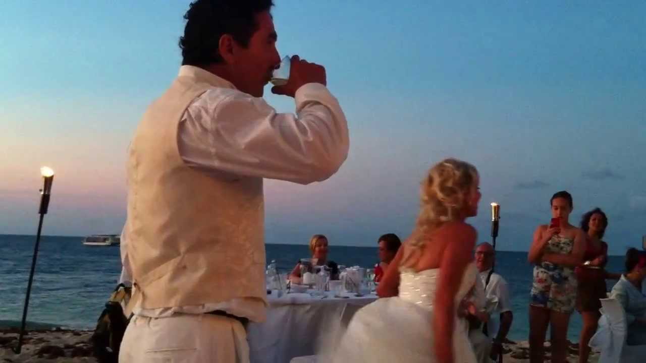 Janina and Bill's Romantic Green Island Wedding