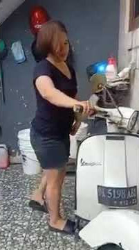 NGOPI PAKE VESPA #STATUS WA LUCU
