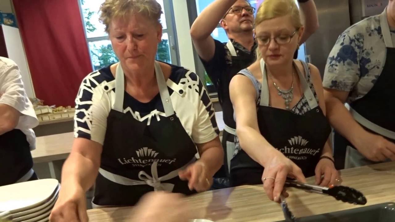 Essensausgabe (Hauptspeise) beim Lichtenauer Kochevent (Raphaelas Welt)