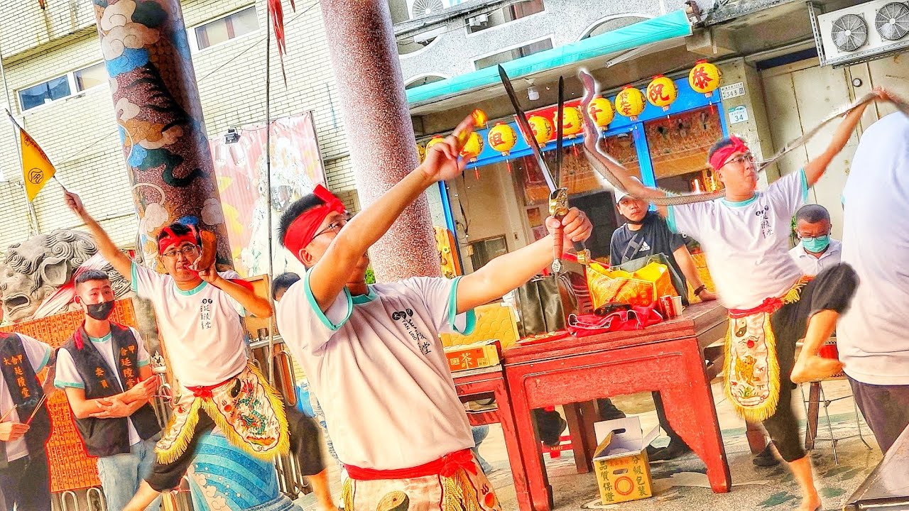高雄海線最夯紅頭法師~調起五營真療育!舞雙劍~甩聖者~操營結界功夫一流!