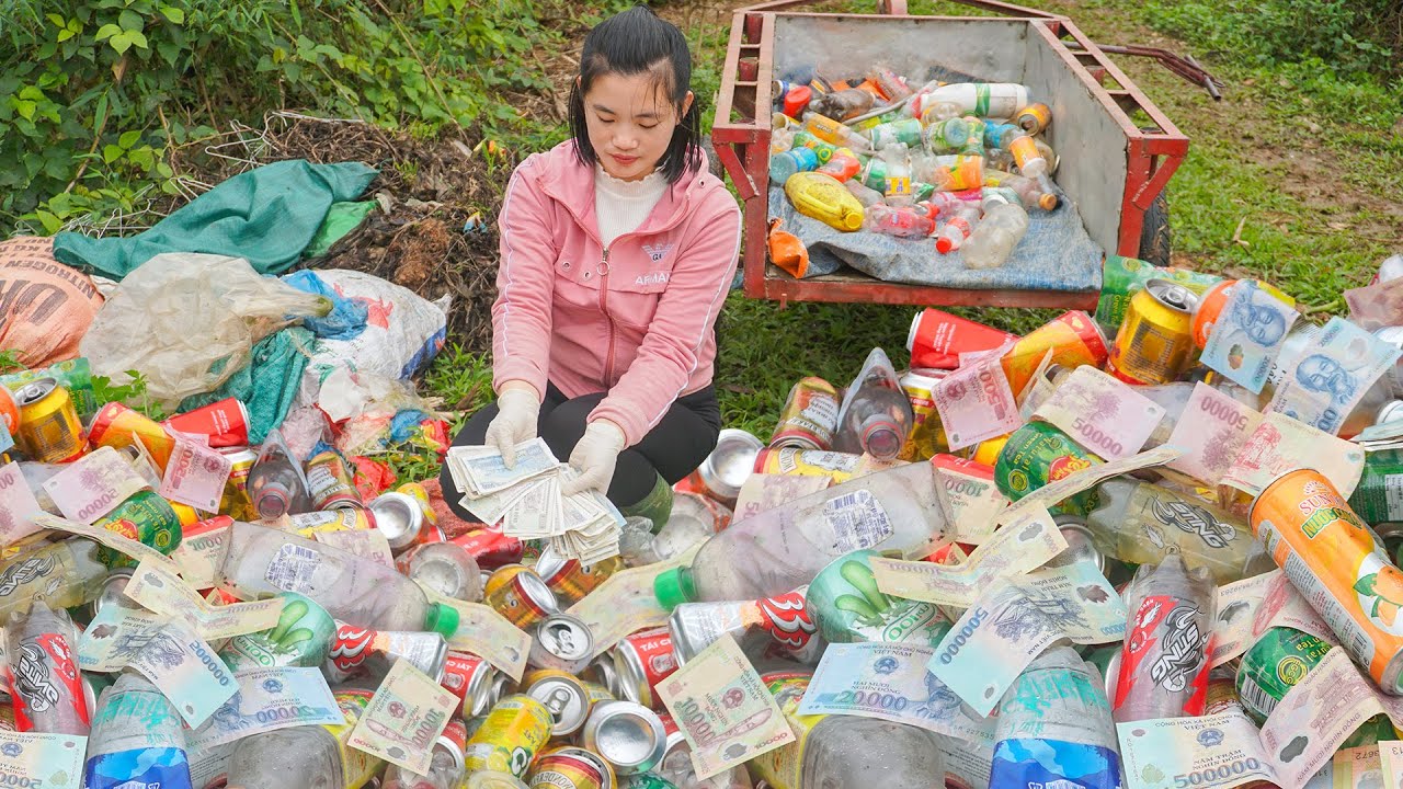 Unexpected Rewards lie in the Landfills for Hard Working Single Mom - Her treasures