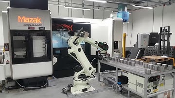 RFA Kawasaki Robotloader aan Mazak machine bij Jansen Machining Technology B V