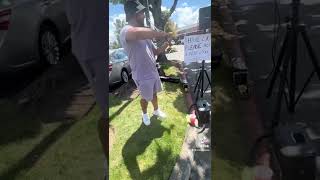 PARKING LOT SCAMMER GETS CAUGHT FAKE PLAYING VIOLIN! MUST WATCH!!