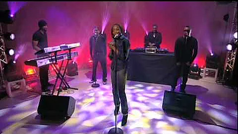 Estelle - Come Over [Performance On GMTV]