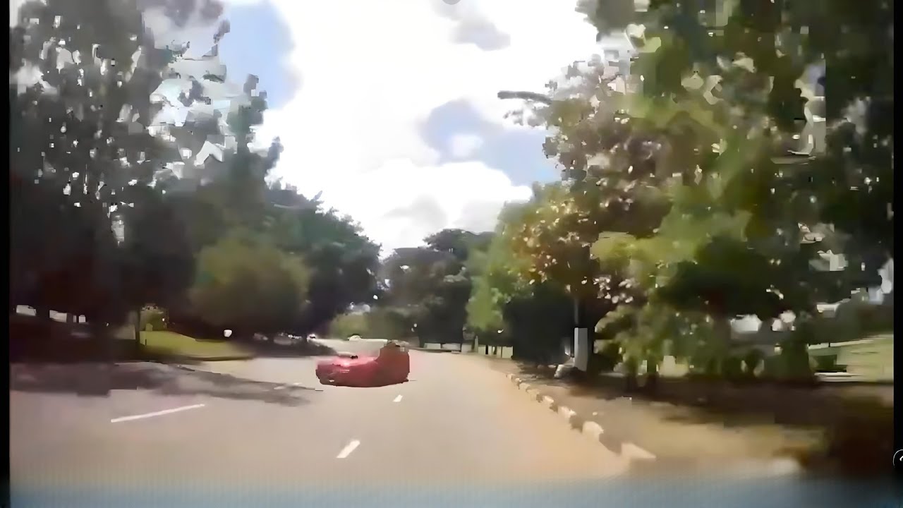 red car accident parlimant | dash cam footage - YouTube
