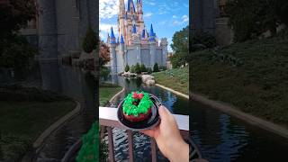 Red Velvet Wreath Doughnut 🍩🎄 #magickingdom #disneyworld #christmas
