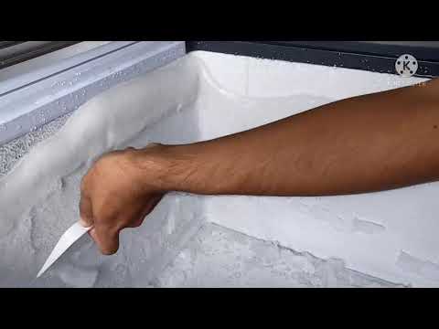 วีดีโอ: 3 วิธีในการทำความสะอาดพื้นน้ำแข็ง