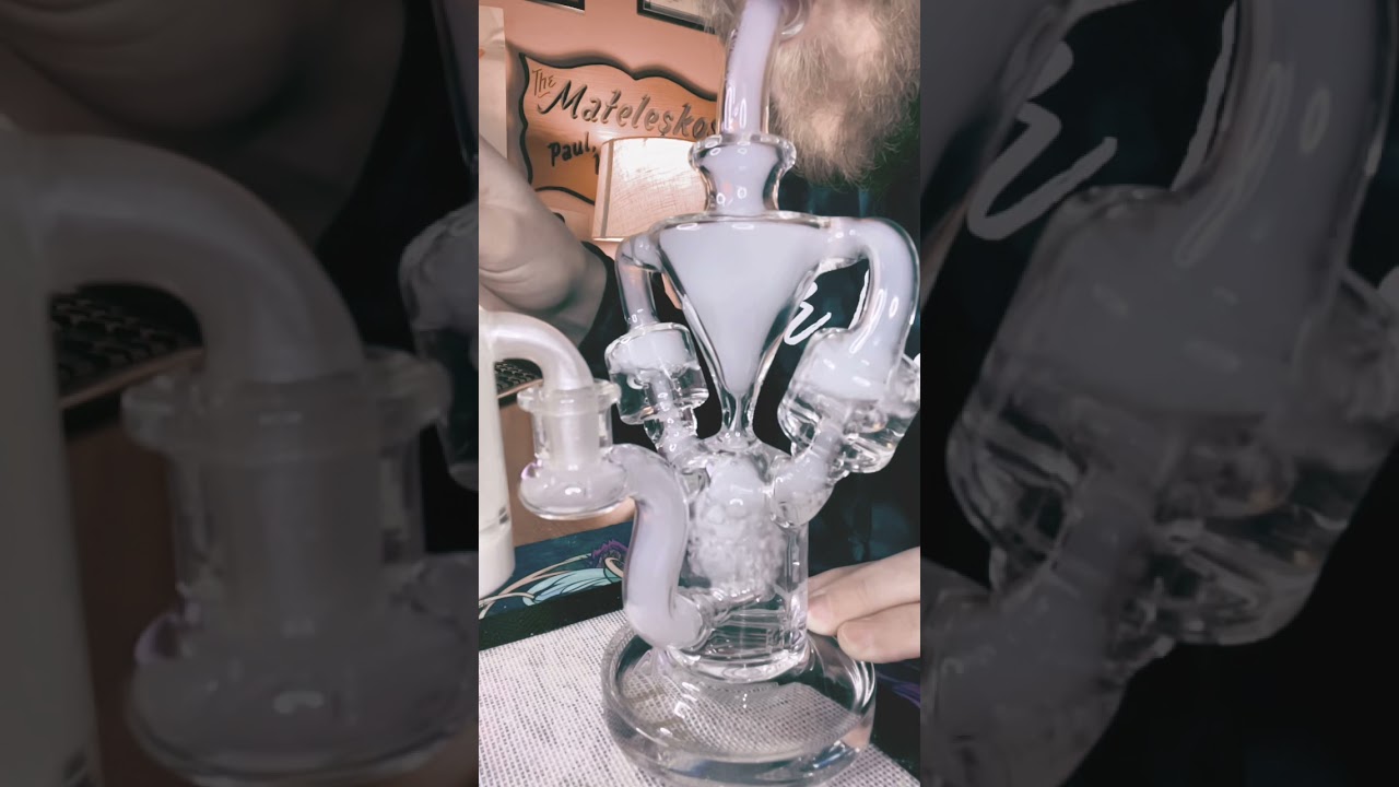 Function Shot of the Monark Dab Rig 
