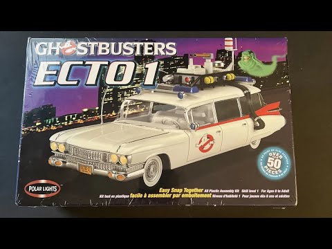 Polar Lights ECTO-1 Easy Snap Together - What's in the Box - YouTube