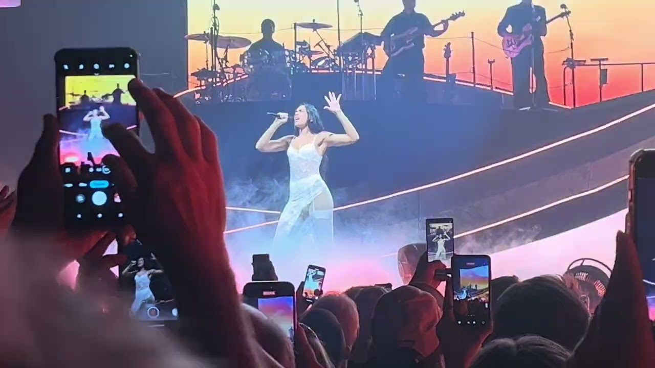 Dua Lipa - Falling Forever | Prague - Radical Optimism Tour (4K)