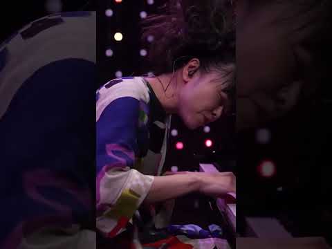 A little bit of our performance of "OUT THERE: Strollin'" from our @kexp performance last month. 🎹