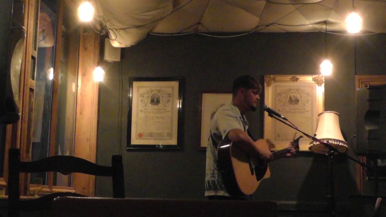 Acoustic showcase evening with Joe Jardim June 6th 2019 at bramleys cocktail bar Canterbury