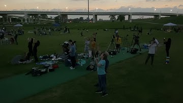 2024 Total Solar Eclipse (crowd