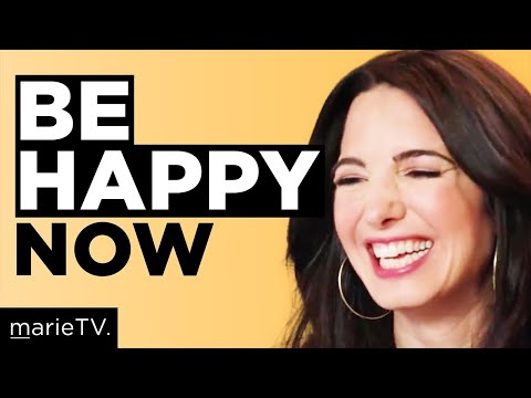 How To Stop Comparing Yourself With Others and Be HAPPY | Marie Forleo