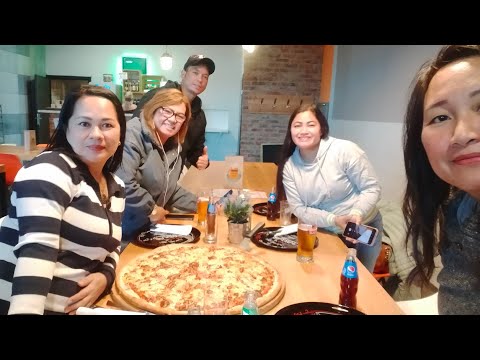 FILIPINOS IN MOSINA POZNAN ,POLAND | WE TRIED PIZZA | OFW IN POLAND