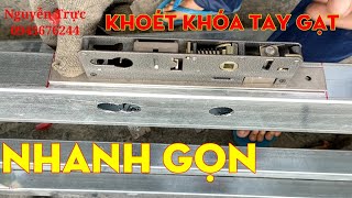 Cách khoét khóa tay gạt cho cửa sắt pano.How to cut the handle lock for the pano iron door.