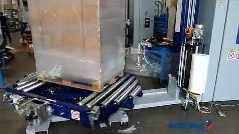 Rotoplat 3000 automatic stretch wrapper by Robopac USA