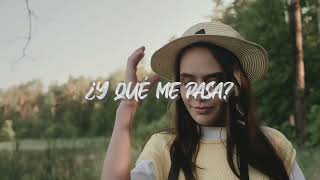 Video thumbnail of "Kumbaque - ¿Y qué me pasa? (Official lyric video)"