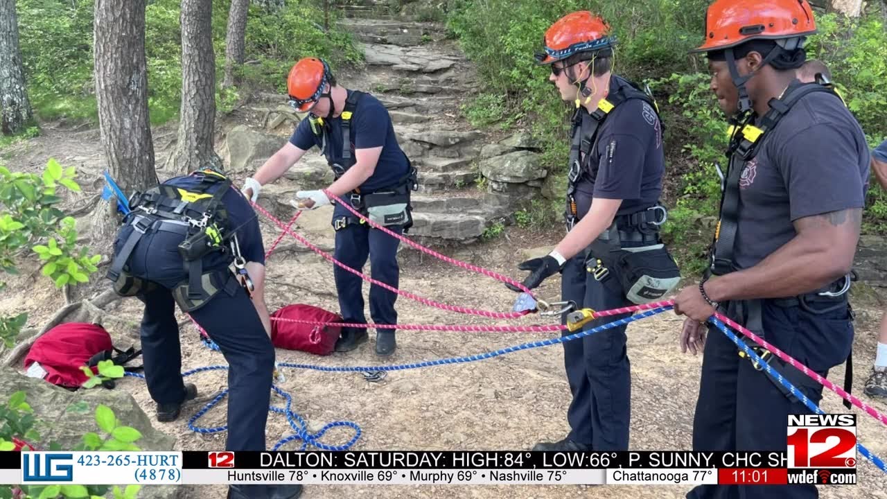 Firefighters rescue rock climber stuck on the side of Lookout Mountain’s Sunset Rock