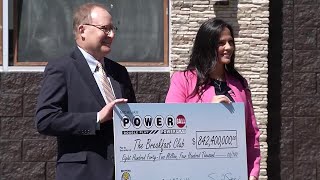 Michigan Lottery announces $842M Powerball winner