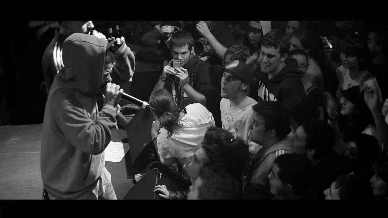 Watch RAPSUSKLEI - CLIK CLIK EN VALENCIA on YouTube Watch RAPSUSKLEI - CLIK CLIK EN VALENCIA on YouTube